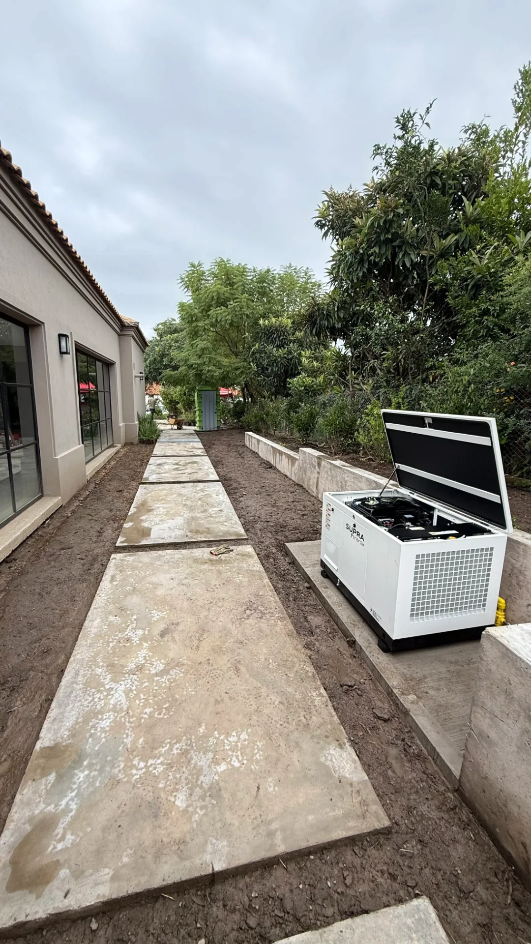 Instalación de grupo electrógeno SUPRA Energy — proyecto 03